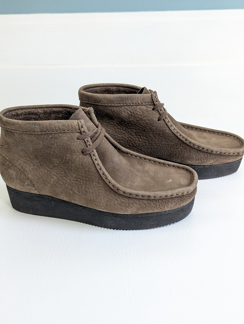Clarks Originals Wallabees Boots Women's Size 10 Brown Pebbled Leather